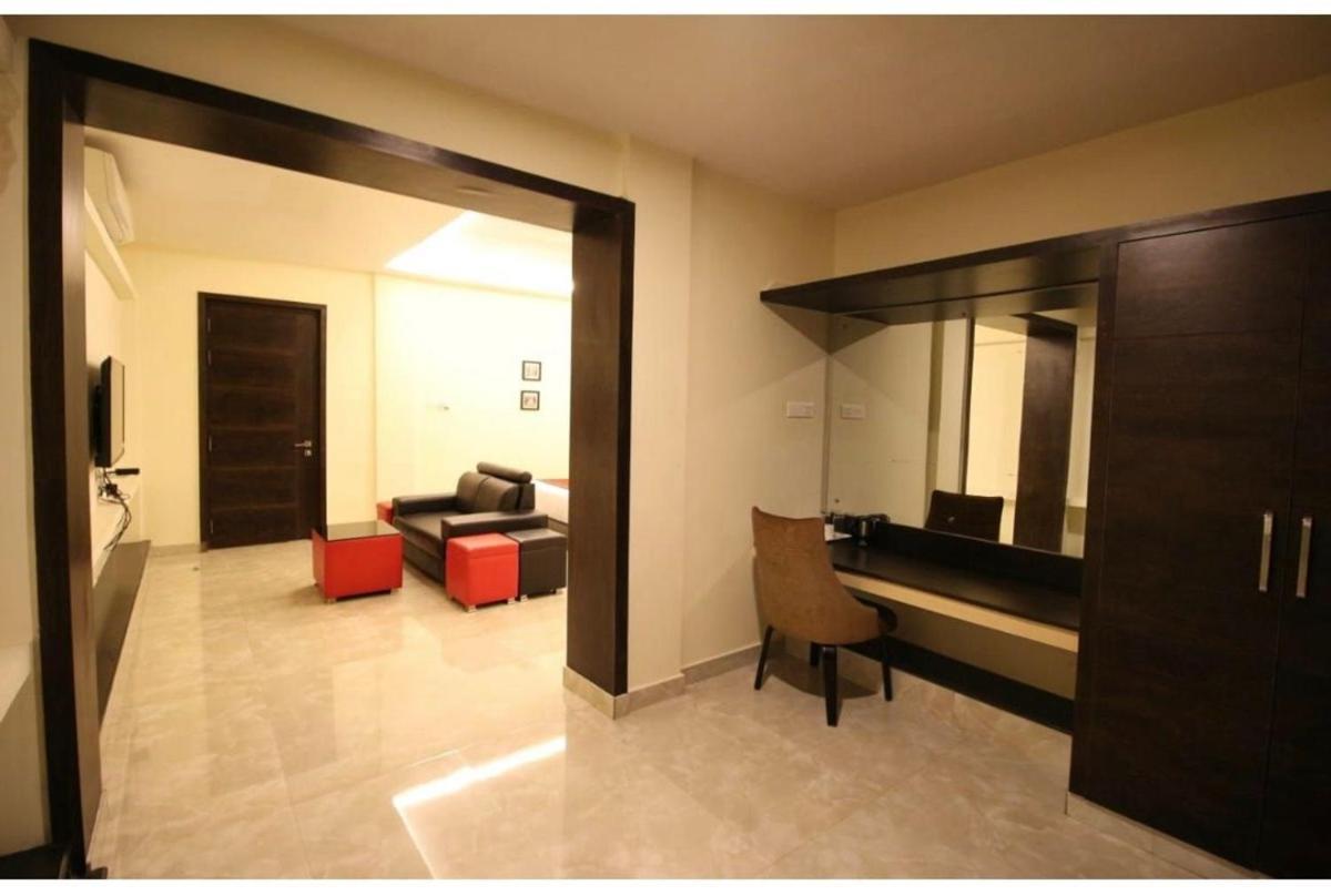 The Butterfly Luxury Serviced Apartments Višákhapatnam Exteriér fotografie