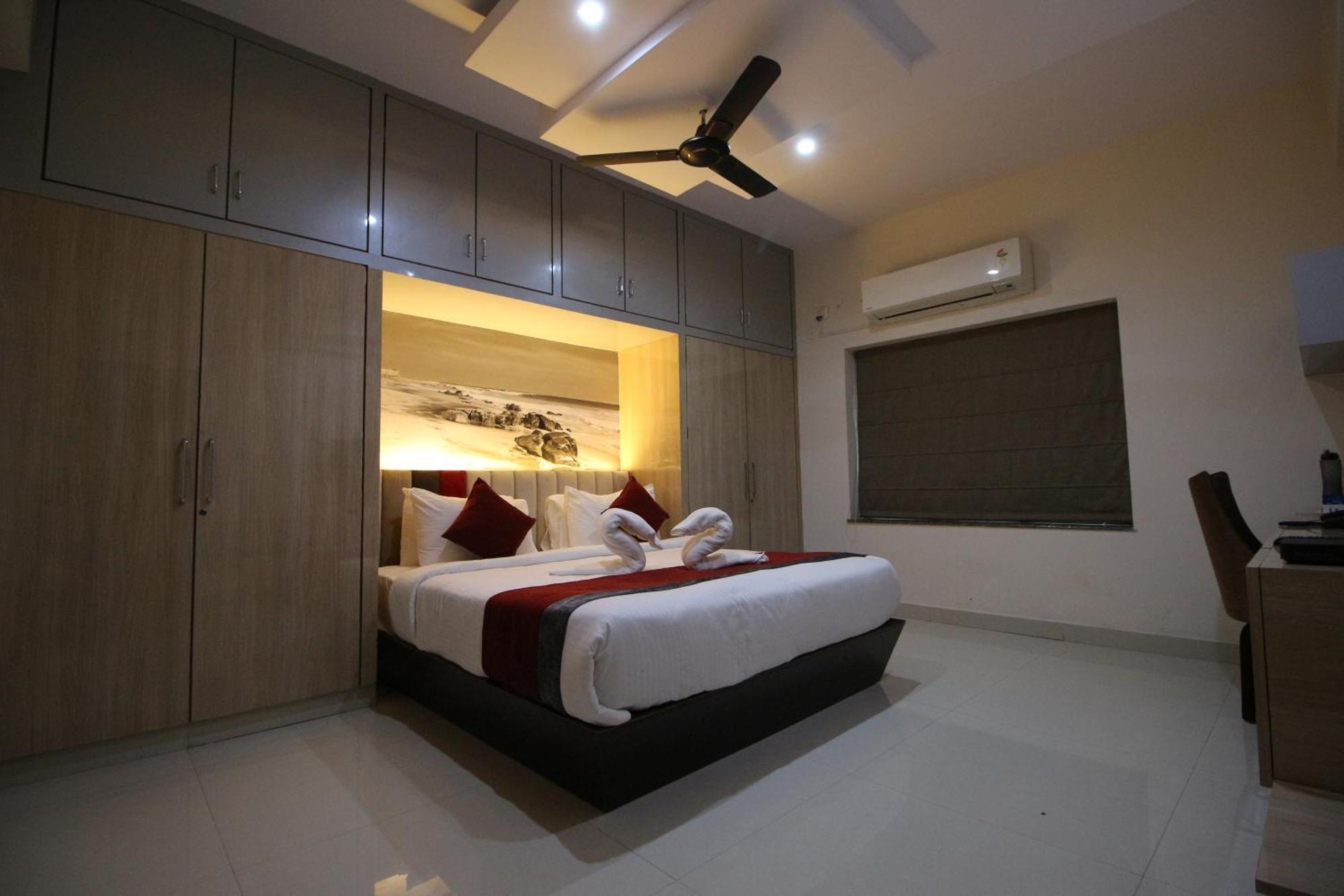 The Butterfly Luxury Serviced Apartments Višákhapatnam Exteriér fotografie