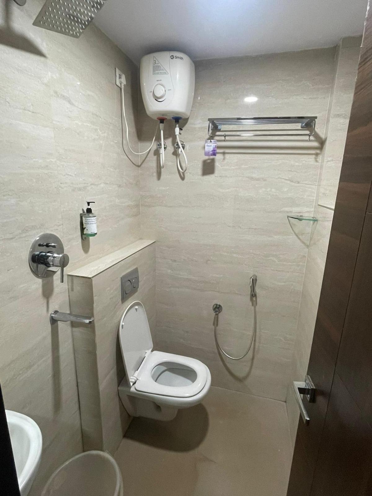 The Butterfly Luxury Serviced Apartments Višákhapatnam Exteriér fotografie