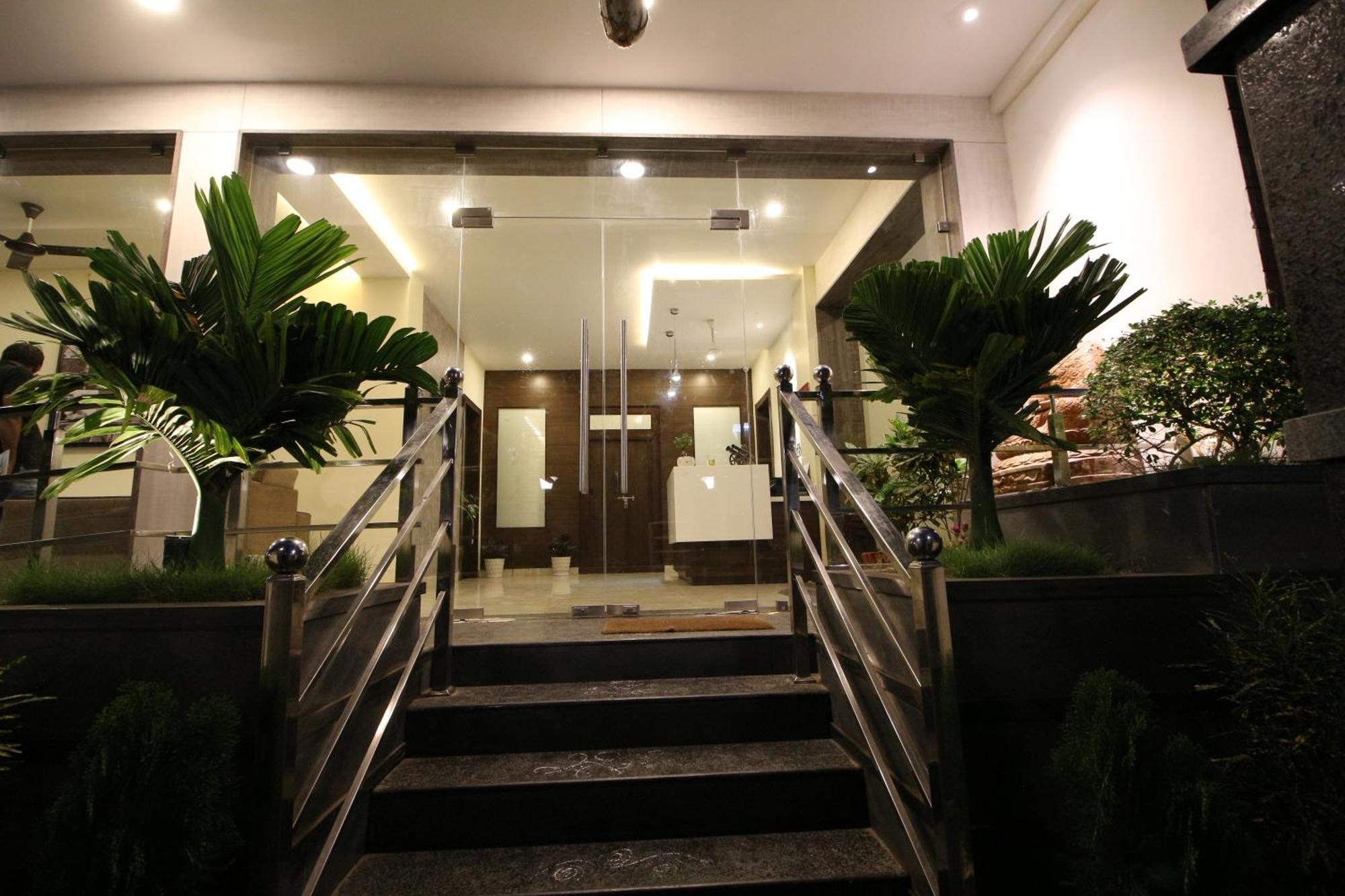 The Butterfly Luxury Serviced Apartments Višákhapatnam Exteriér fotografie