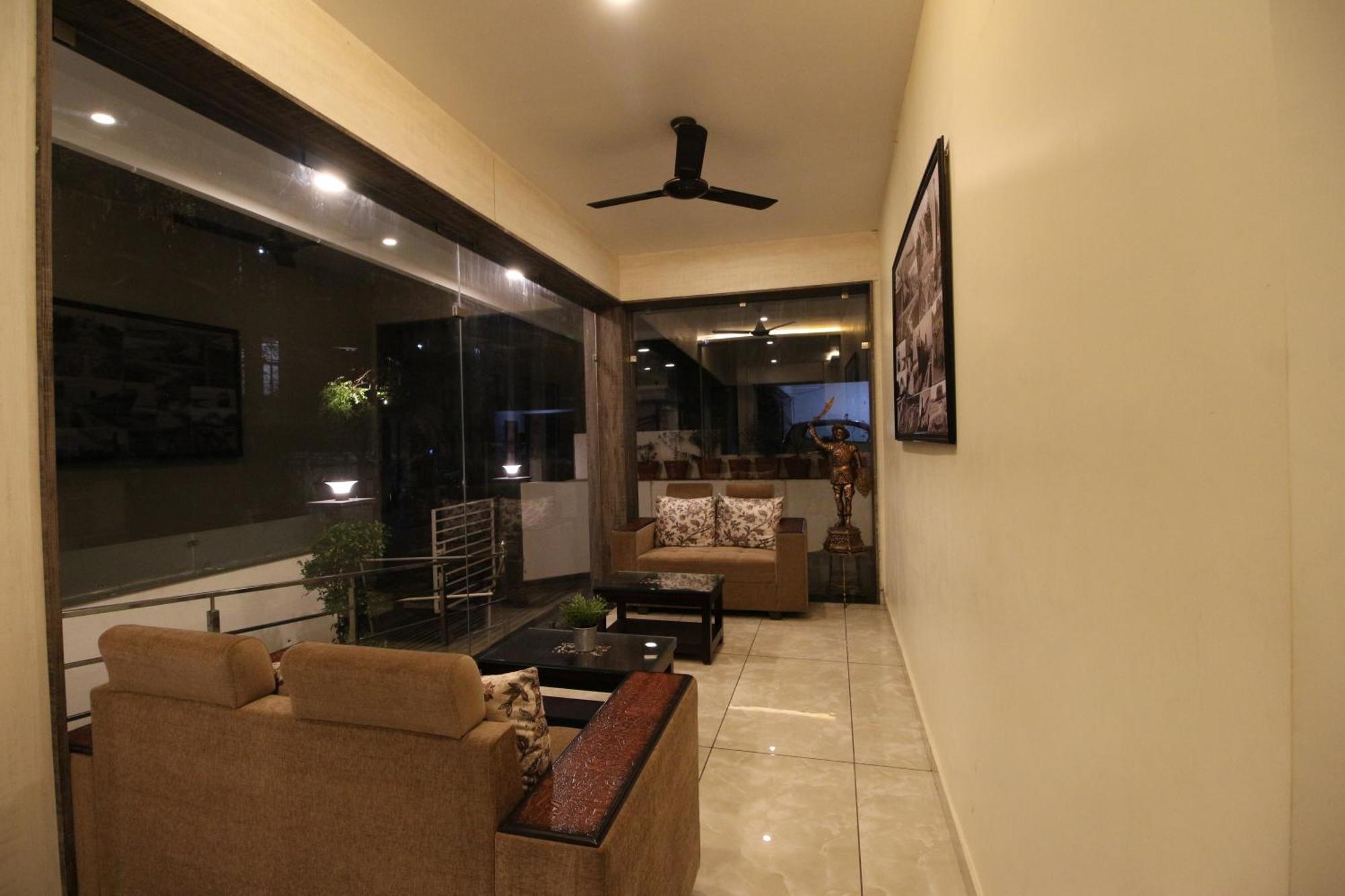 The Butterfly Luxury Serviced Apartments Višákhapatnam Exteriér fotografie